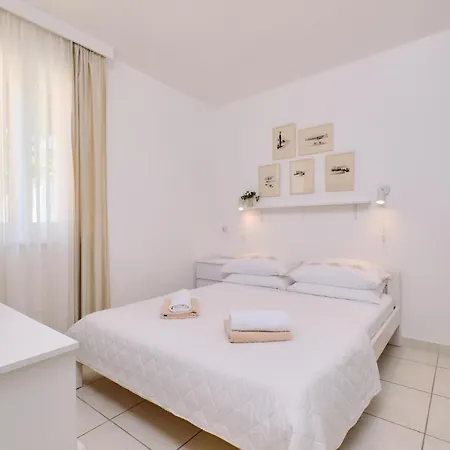 Apartments Antares Mali Losinj Exterior photo