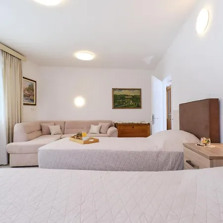 Apartments Antares Mali Losinj Exterior photo