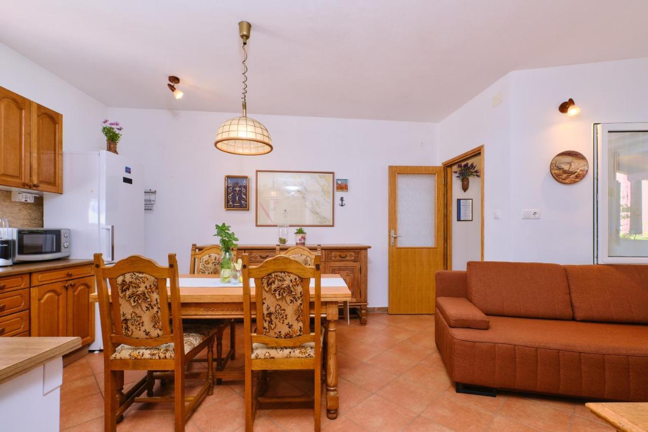 Apartment Antares *