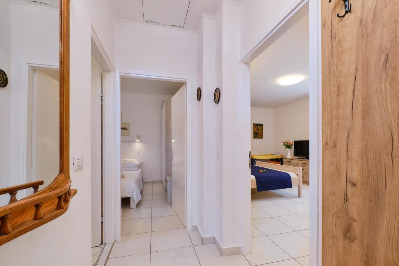Antares Apartment *