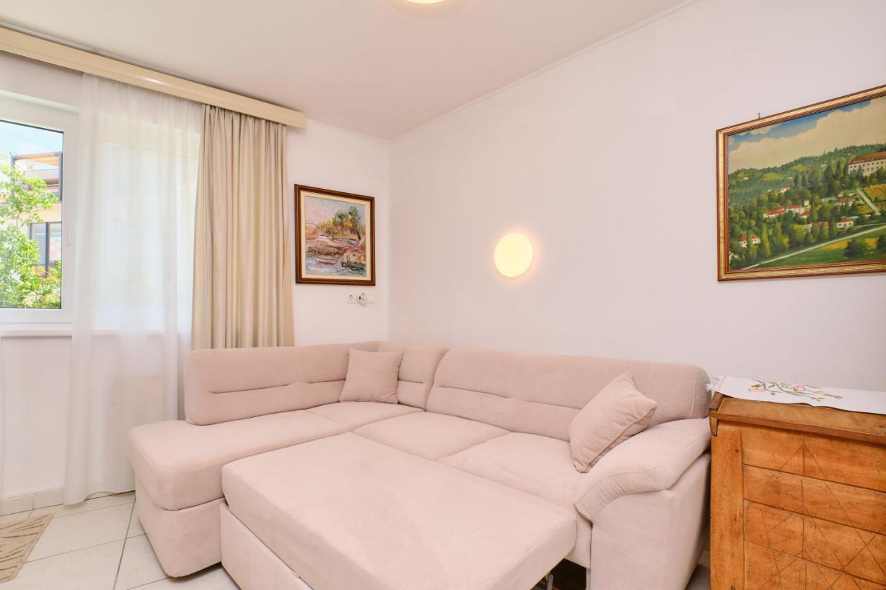 Apartment Antares *